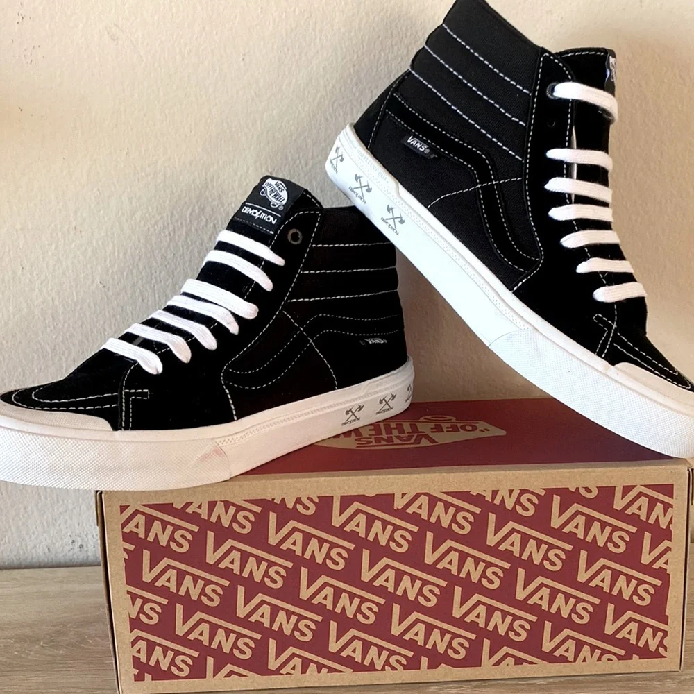 Vans shoes high top men’s 8 women 9.5 black NewwBox - Picture 1 of 4